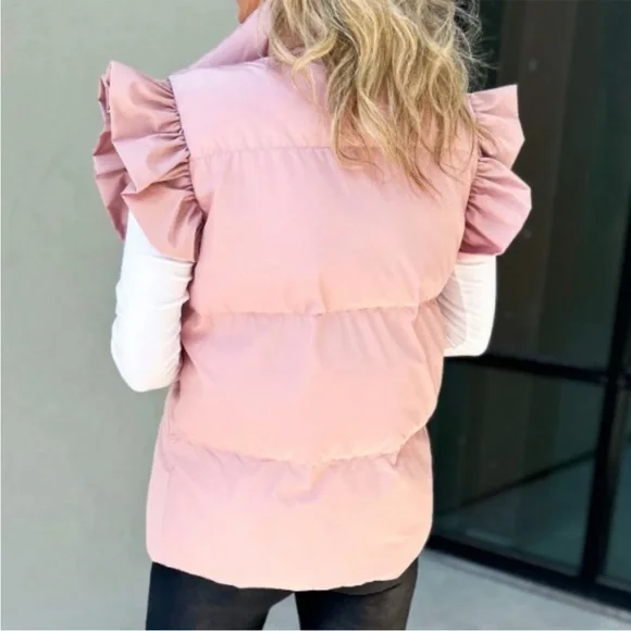 Bucket List Dusty Pink Ruffle Sleeve Oversized Puffer Vest size M - Picture 3 of 12